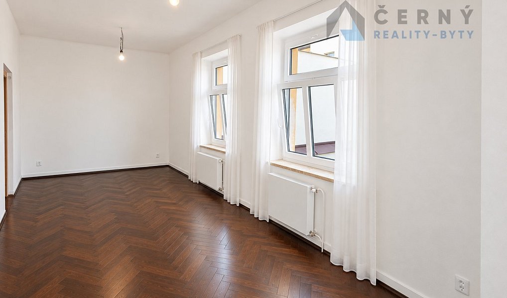 Pronájem bytu 3+1 110 m², Liberec – náhled fotky 15
