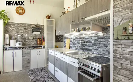 Prodej bytu 4+1 81 m², Bří Podmolů, Krhová, okres Vsetín