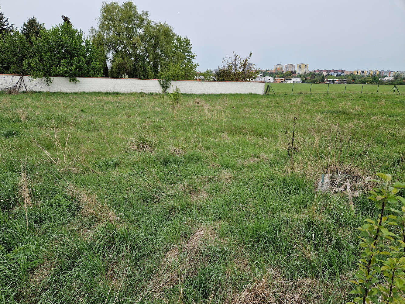 Prodej stavebního pozemku 755 m² – fotografie 2
