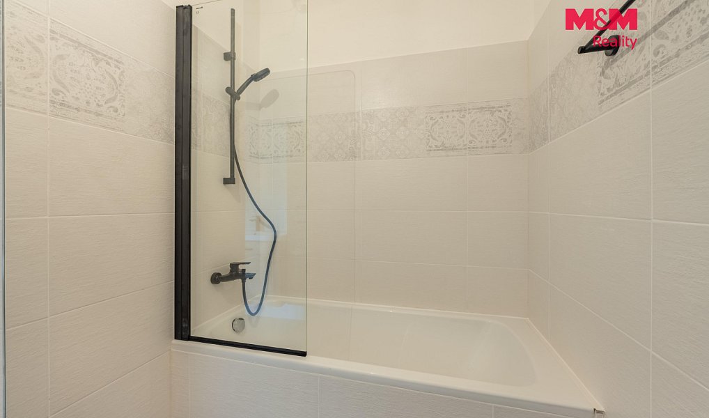 Prodej domu 97 m² s pozemkem 298 m², Králův Dvůr – náhled fotky 14