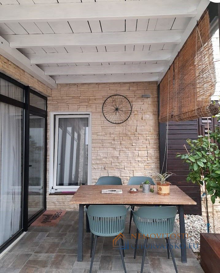 Prodej domu 155 m² s pozemkem 155 m² - Widok 3