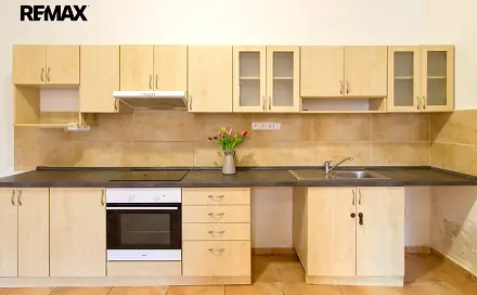 Pronájem bytu 1+1 50 m², náměstí V. Háka, Malšice, okres Tábor