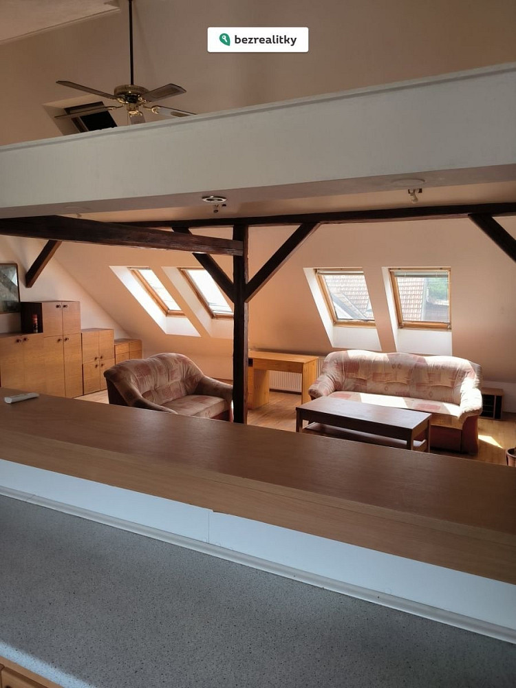 Prodej domu 240 m² s pozemkem 800 m²