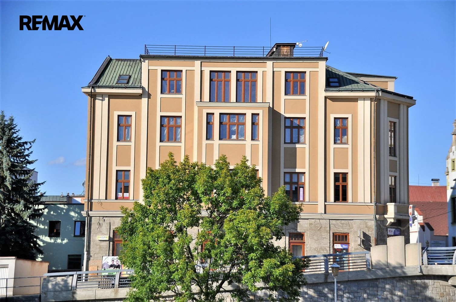 Pronájem bytu 2+kk 66 m²