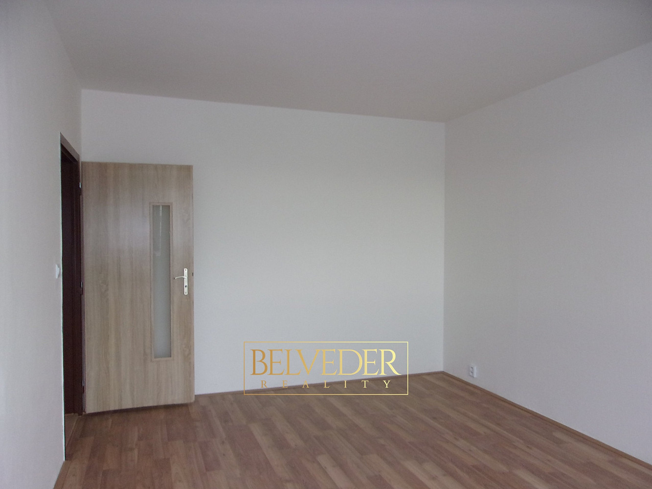 Pronájem bytu 2+1 62 m² – pohled 4