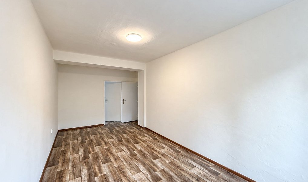 Pronájem bytu 2+1 49 m², Chomutov – náhled fotky 4