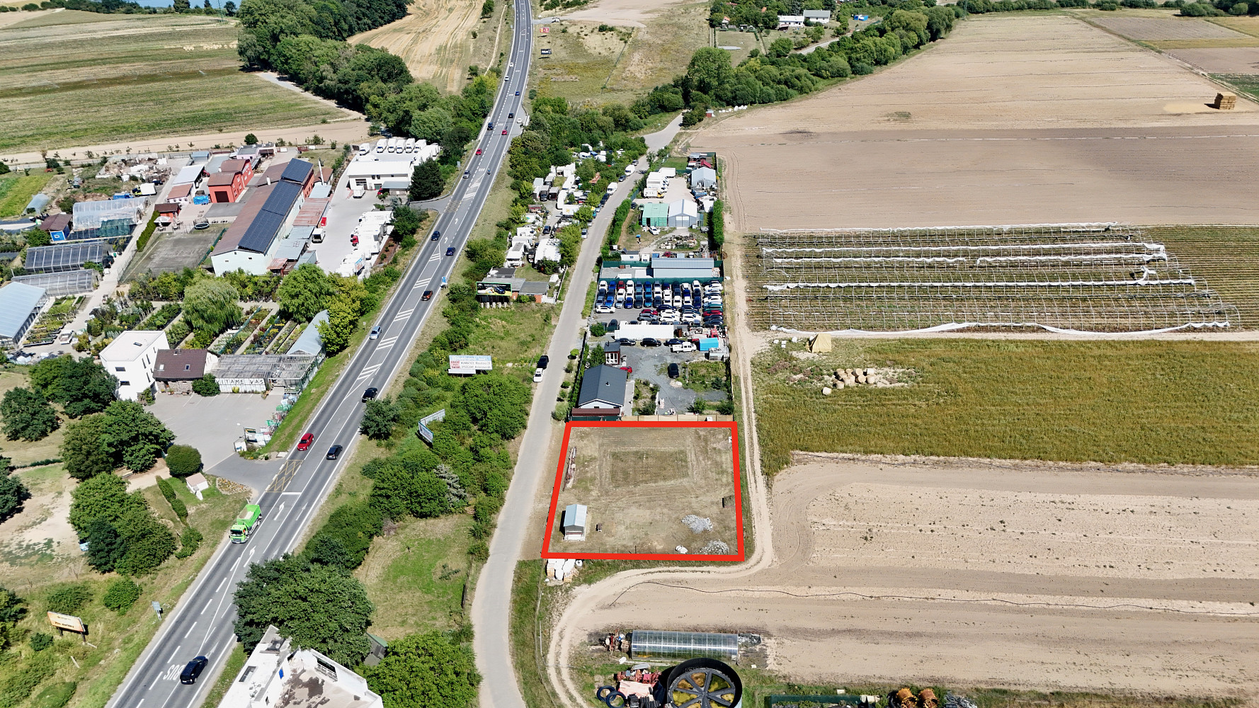 Pronájem komerčního pozemku 1 215 m² – fotografie 4