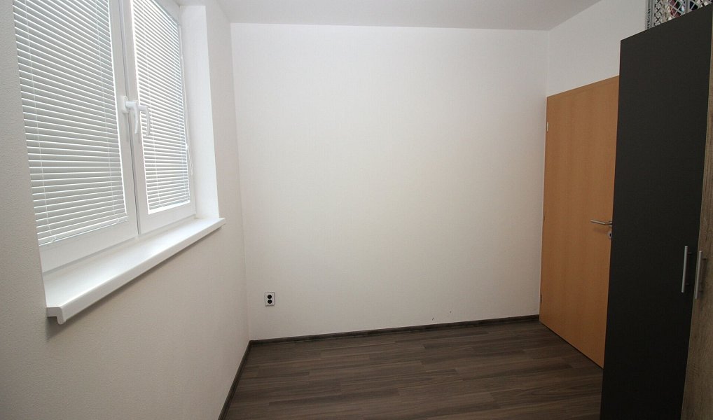 Pronájem bytu 4+kk 82 m², Vochov – náhled fotky 13