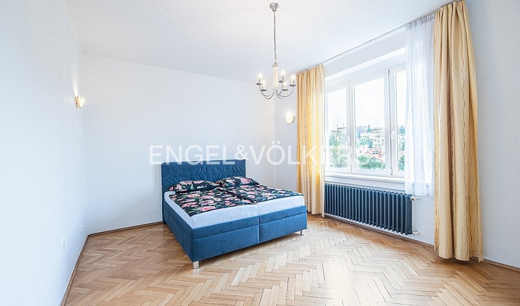 Pronájem bytu 4+1 149 m², Praha – náhled fotky 4