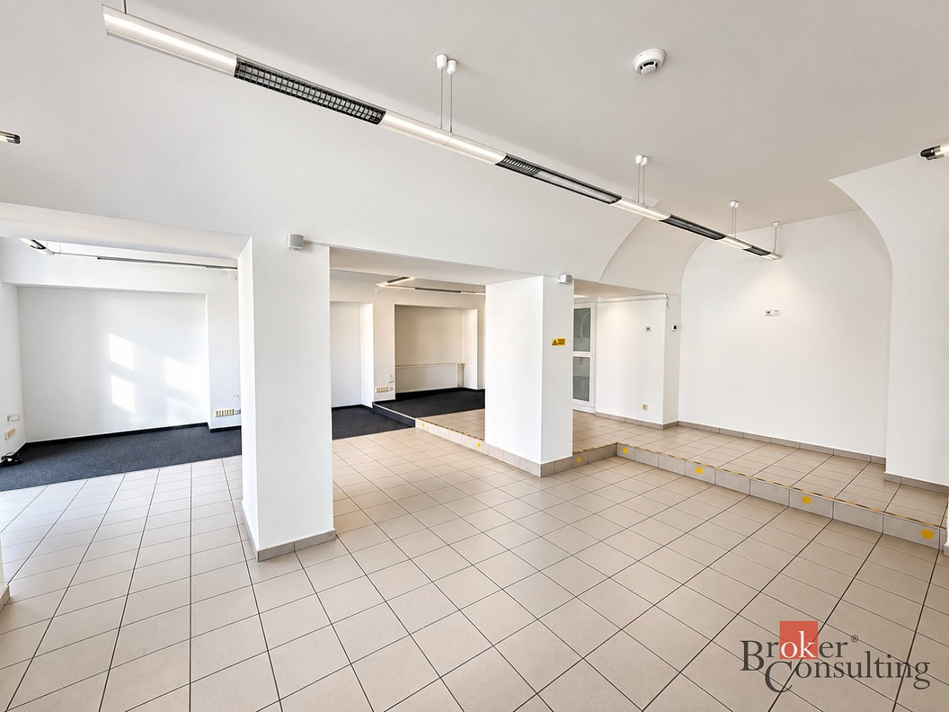 Pronájem kanceláře 180 m²