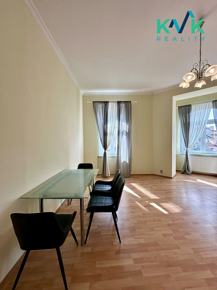 Pronájem bytu 2+1 74 m² – fotografie 2