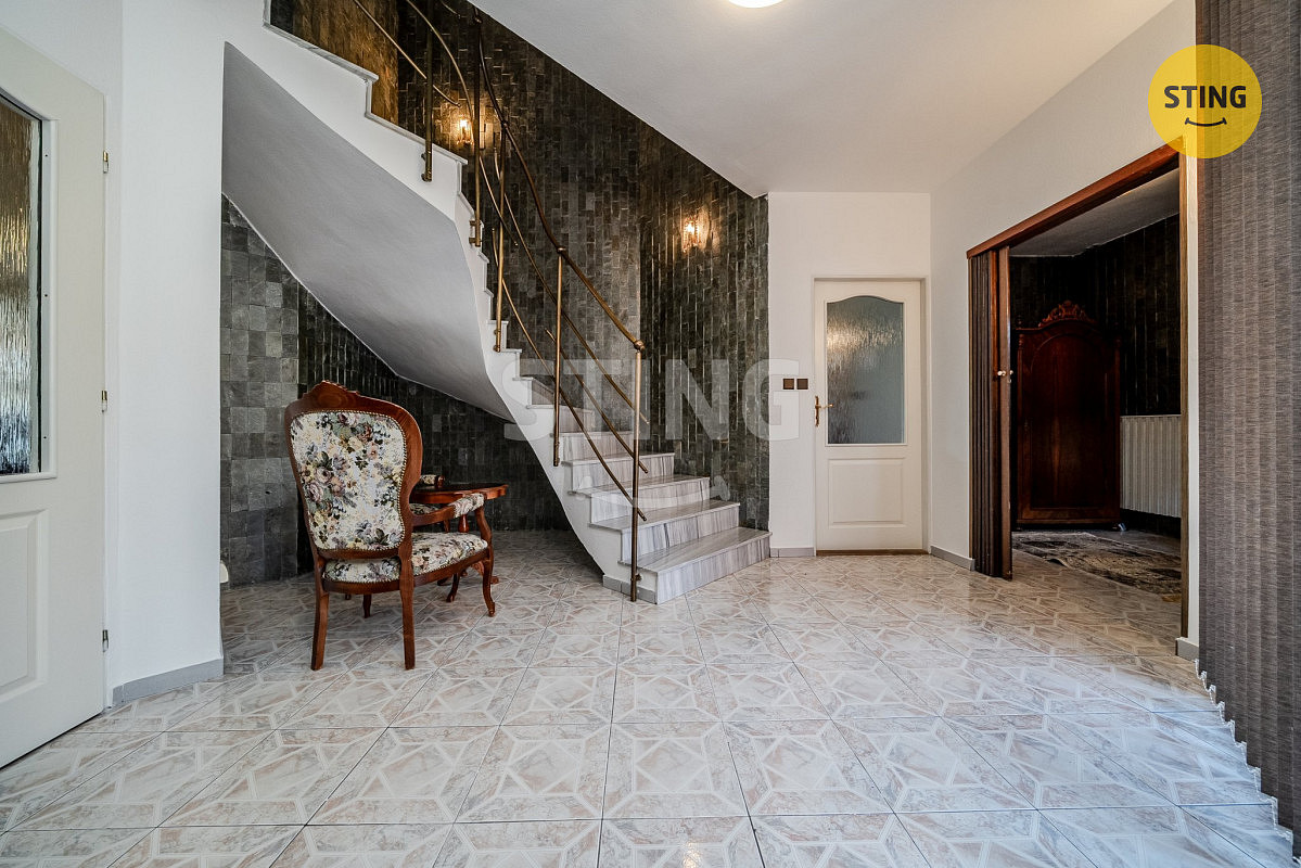 Prodej domu 249 m² s pozemkem 2 385 m² – fotografie 3