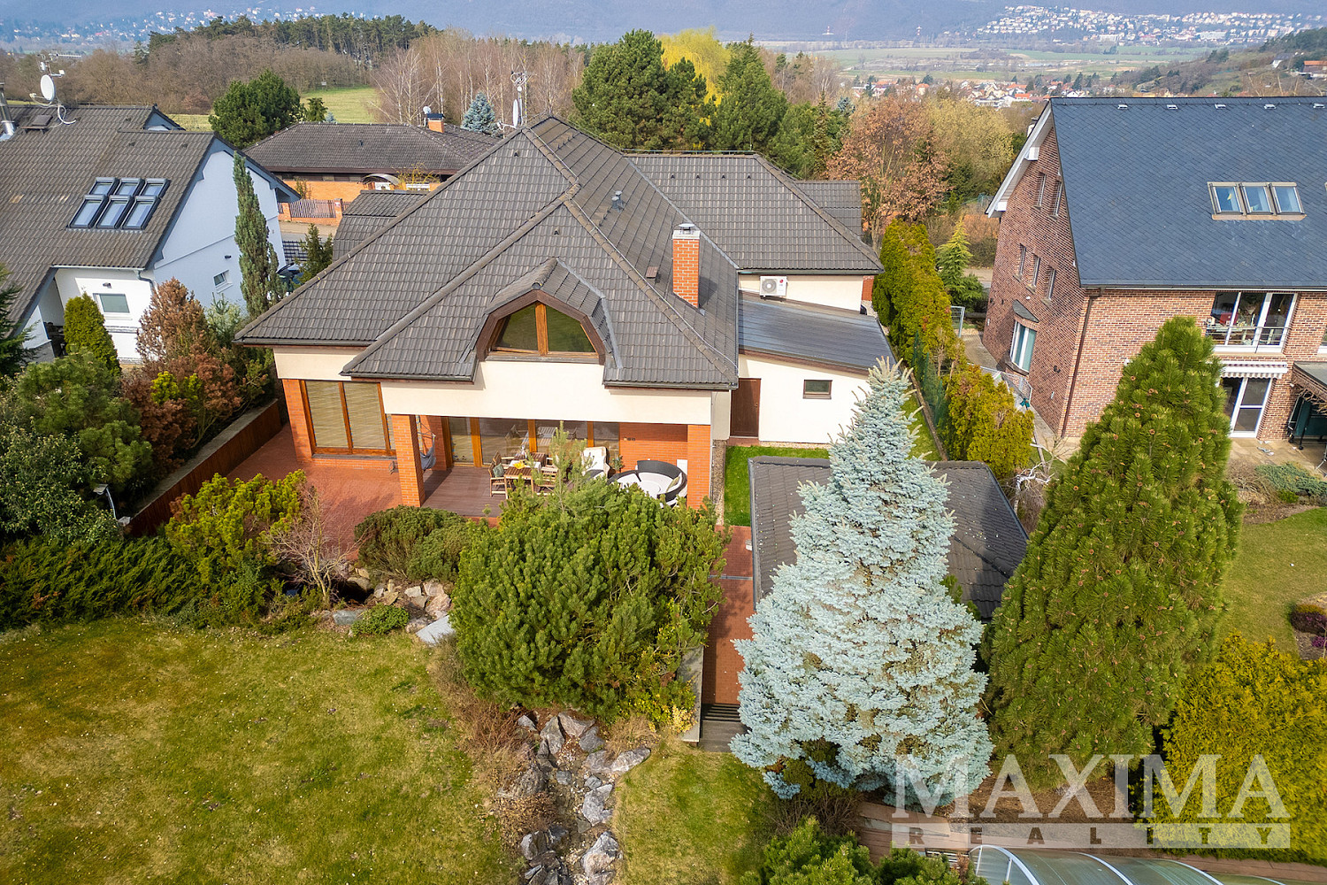 Prodej domu 400 m² s pozemkem 1 508 m²