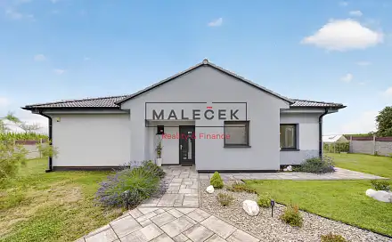 Prodej domu 154 m² s pozemkem 1 277 m², Polní, Hostouň, okres Kladno
