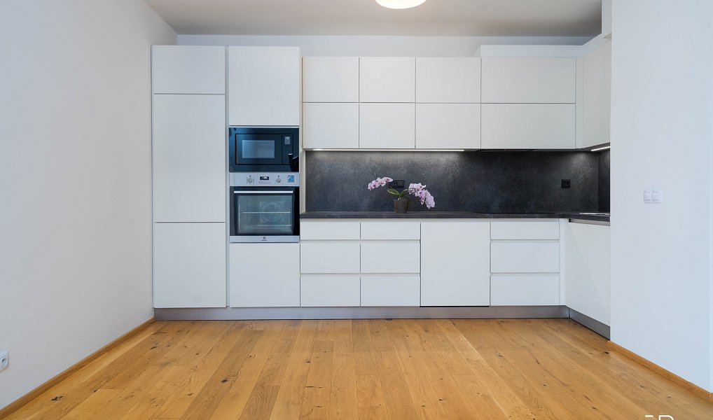 Pronájem bytu 3+kk 95 m², Praha – náhled fotky 20