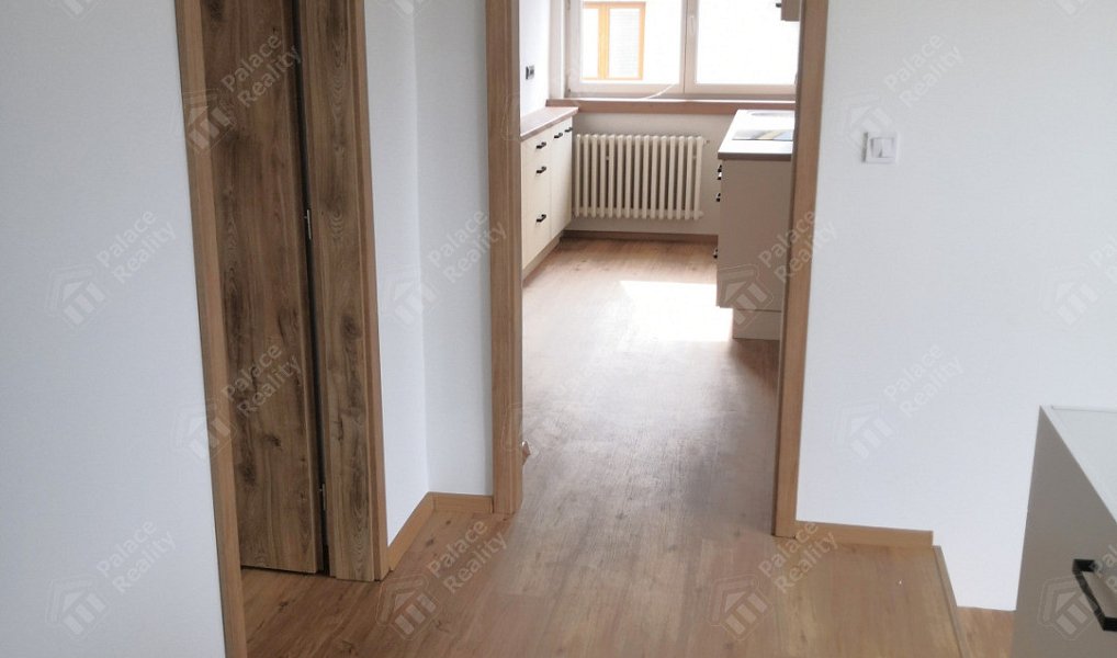Pronájem bytu 3+kk 90 m², Hradec Králové – náhled fotky 23