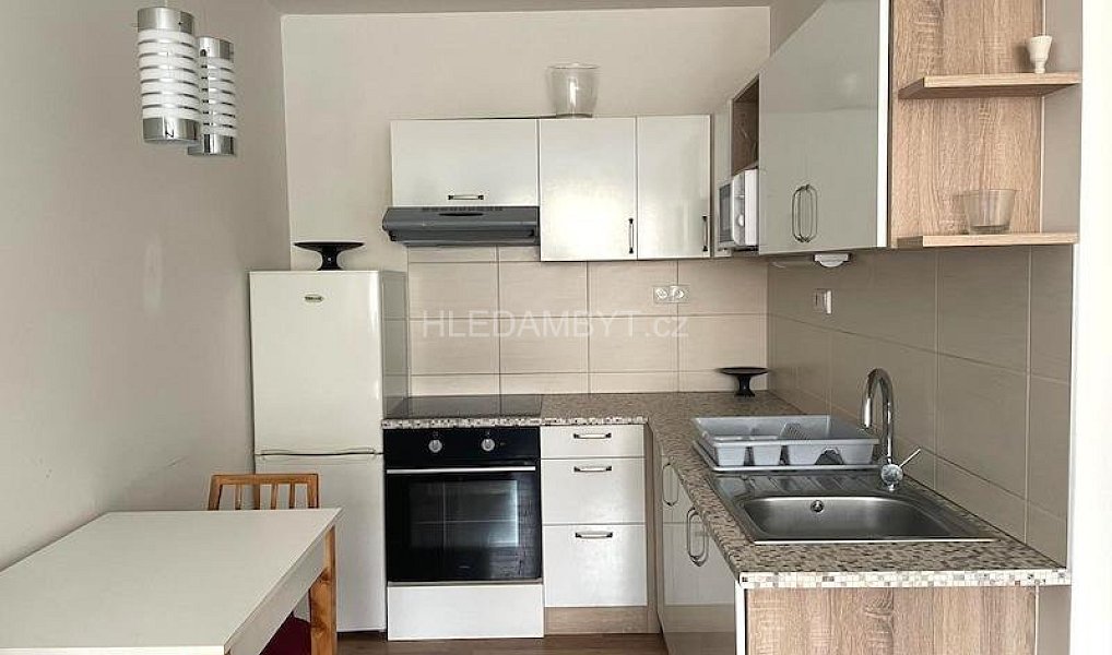 Pronájem bytu 2+kk 42 m², Praha – náhled fotky 2