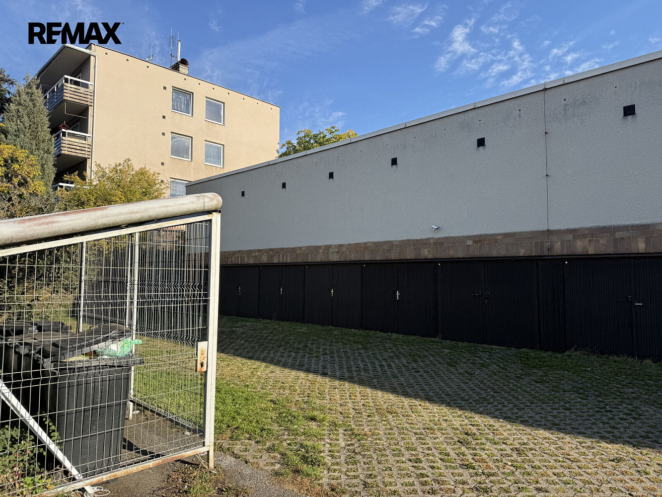 Garáž se samostatným vjezdem na prodej, Praha 12 – fotografie 4