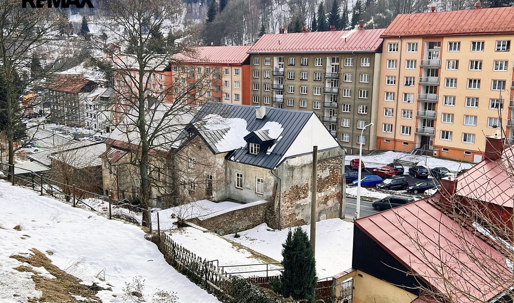 Prodej domu 492 m² s pozemkem 693 m², Jáchymov – náhled fotky 10
