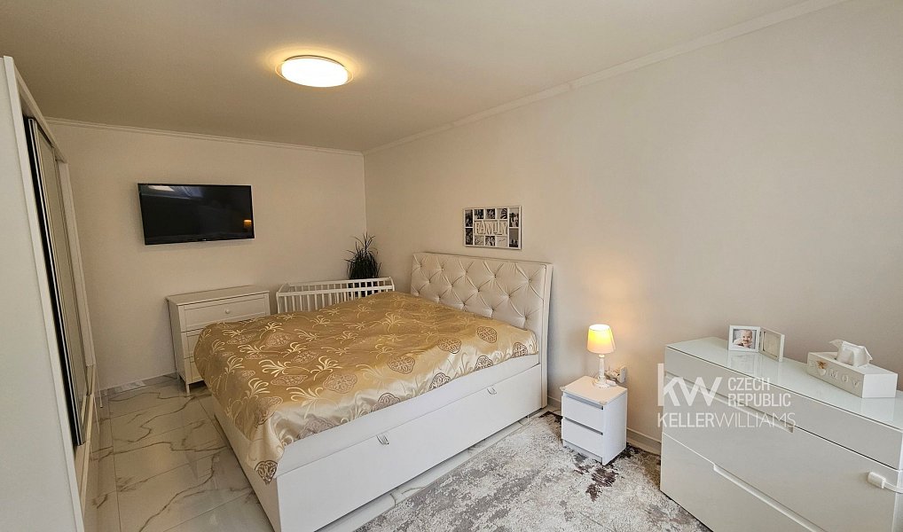 Prodej domu 93 m² s pozemkem 285 m², Unhošť – náhled fotky 5