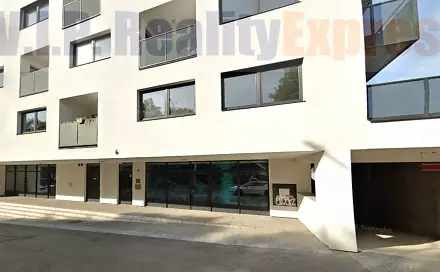 Prodej obchodních prostor 172 m², Spojovací, Praha 9 - Vysočany