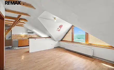 Prodej bytu 4+kk 84 m², Rousínov - Královopolské Vážany, okres Vyškov