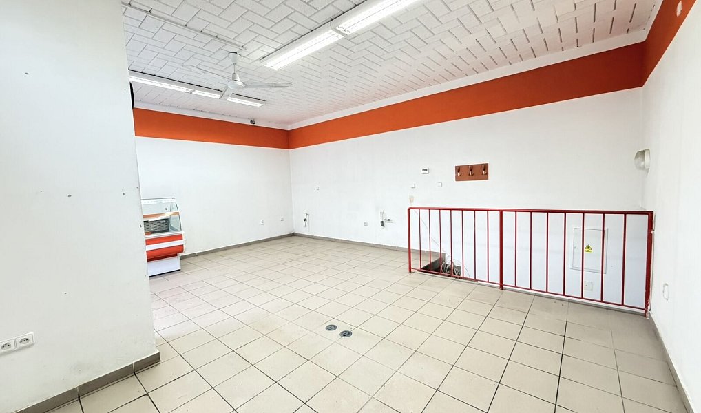 Prodej obchodních prostor 65 m², Vsetín – náhled fotky 7