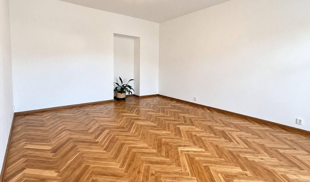 Pronájem bytu 2+kk 80 m², Praha – náhled fotky 8