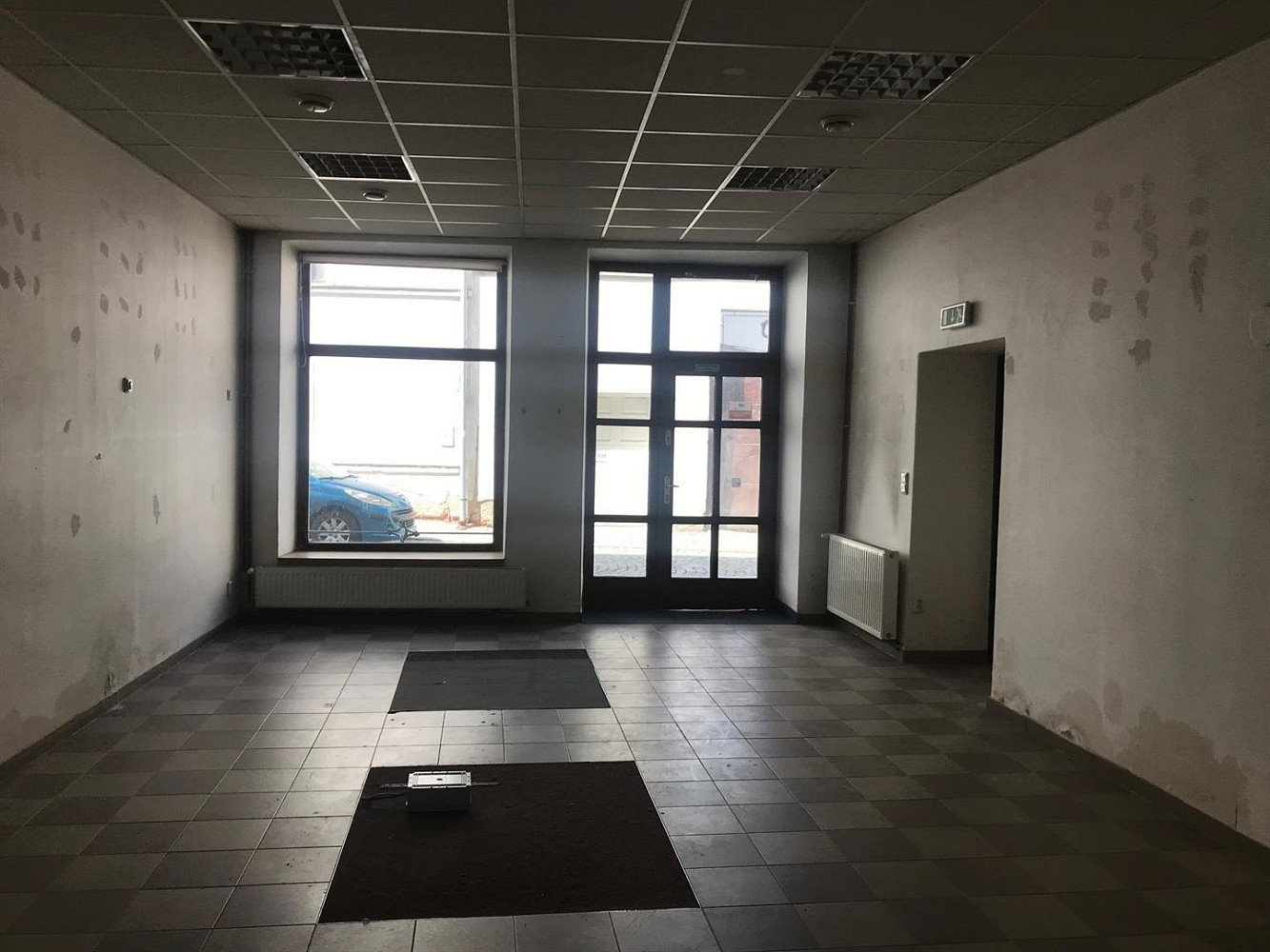 Pronájem obchodních prostor 175 m² – fotografie 3