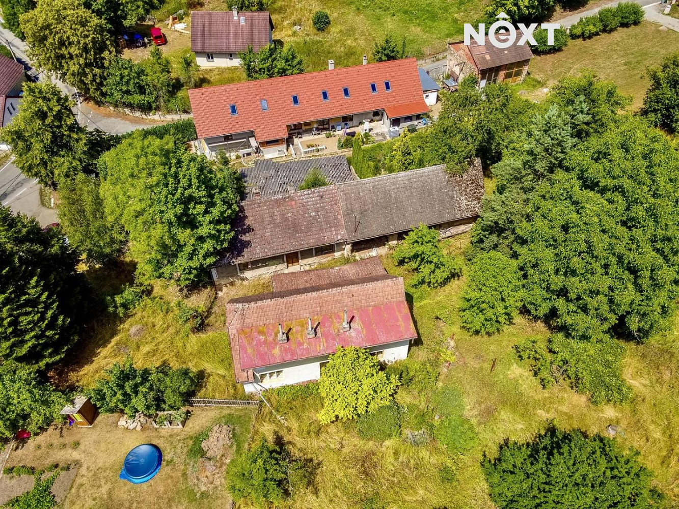 Prodej domu 300 m² s pozemkem 3 975 m²