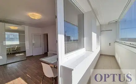 Pronájem bytu 1+kk 27 m²