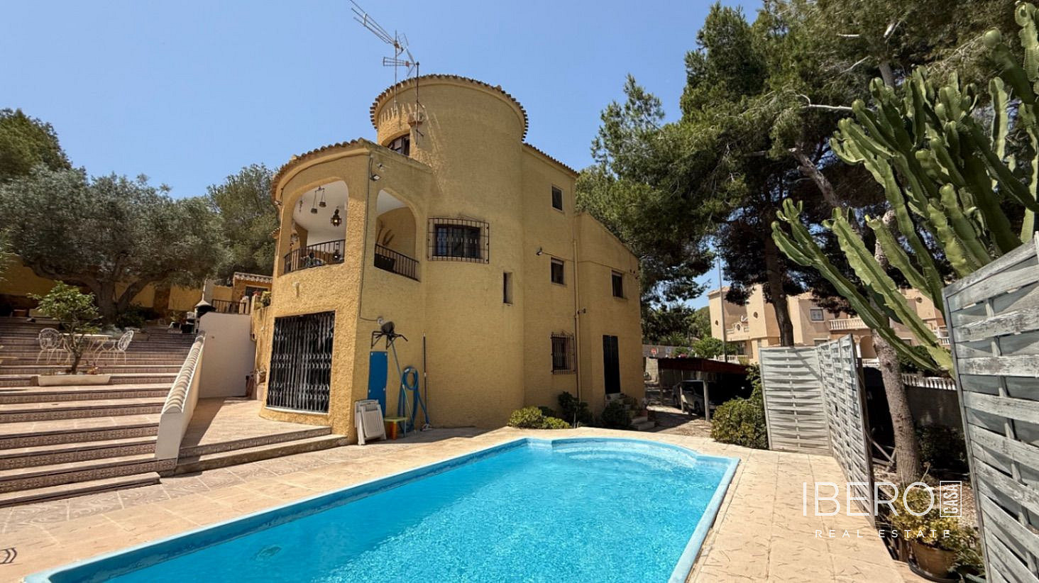 Prodej domu 180 m² s pozemkem 800 m² - Vista 2