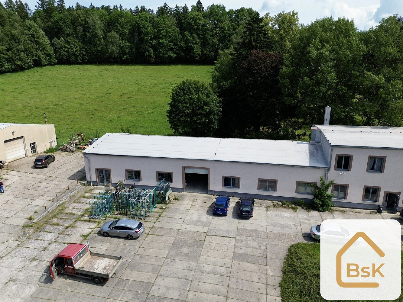 Prodej výrobních prostor 1 100 m² – fotografie 4