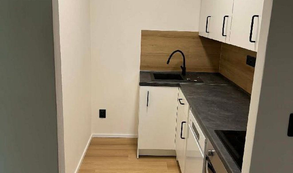 Prodej bytu 3+1 61 m², Chomutov – náhled fotky 2