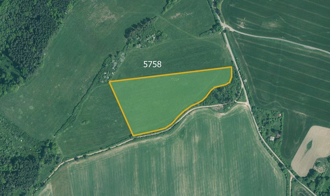 Prodej pole 77 267 m²