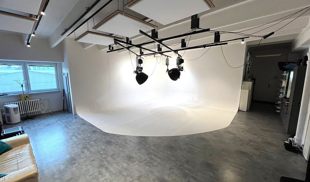 Pronájem komerčního objektu (jiného typu) 150 m², Praha – náhled fotky 3