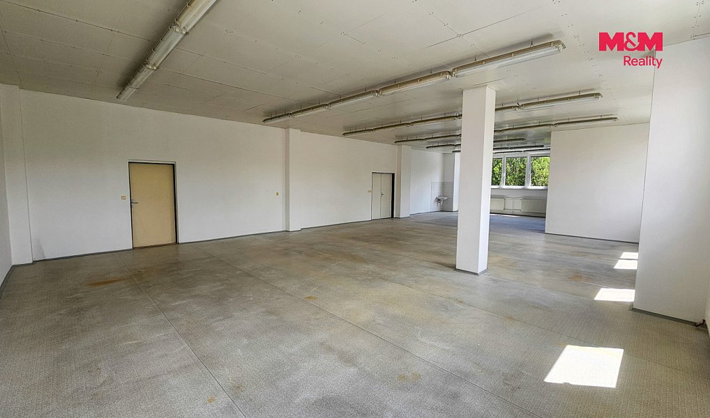 Pronájem kanceláře 348 m², Krnov – náhled fotky 8
