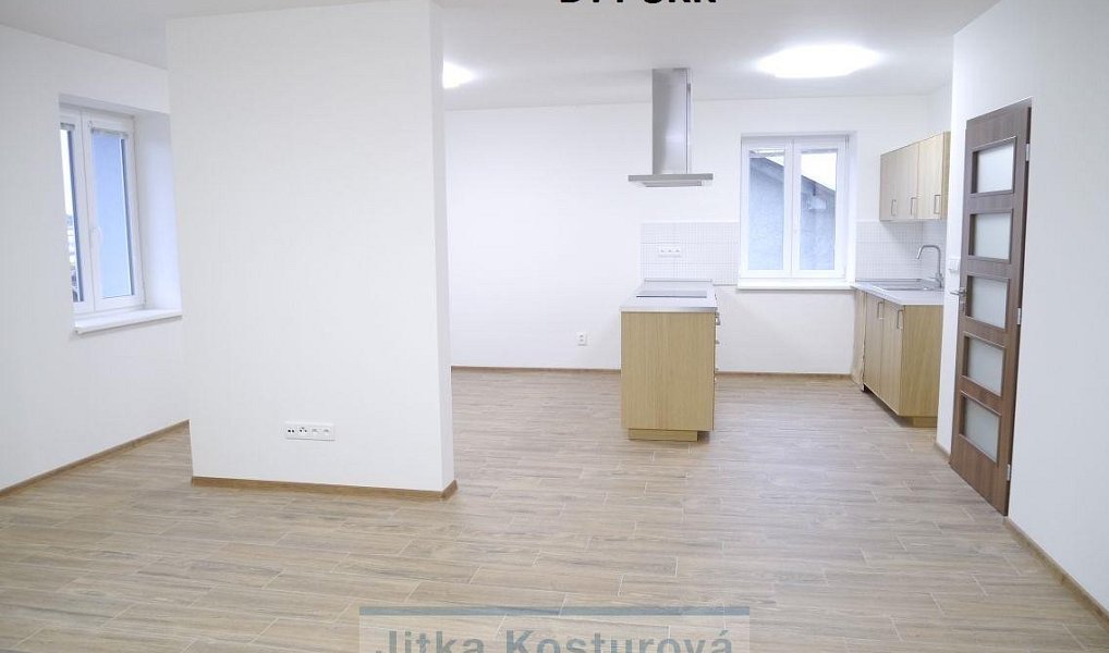Prodej domu 348 m² s pozemkem 432 m², Krnov – náhled fotky 22