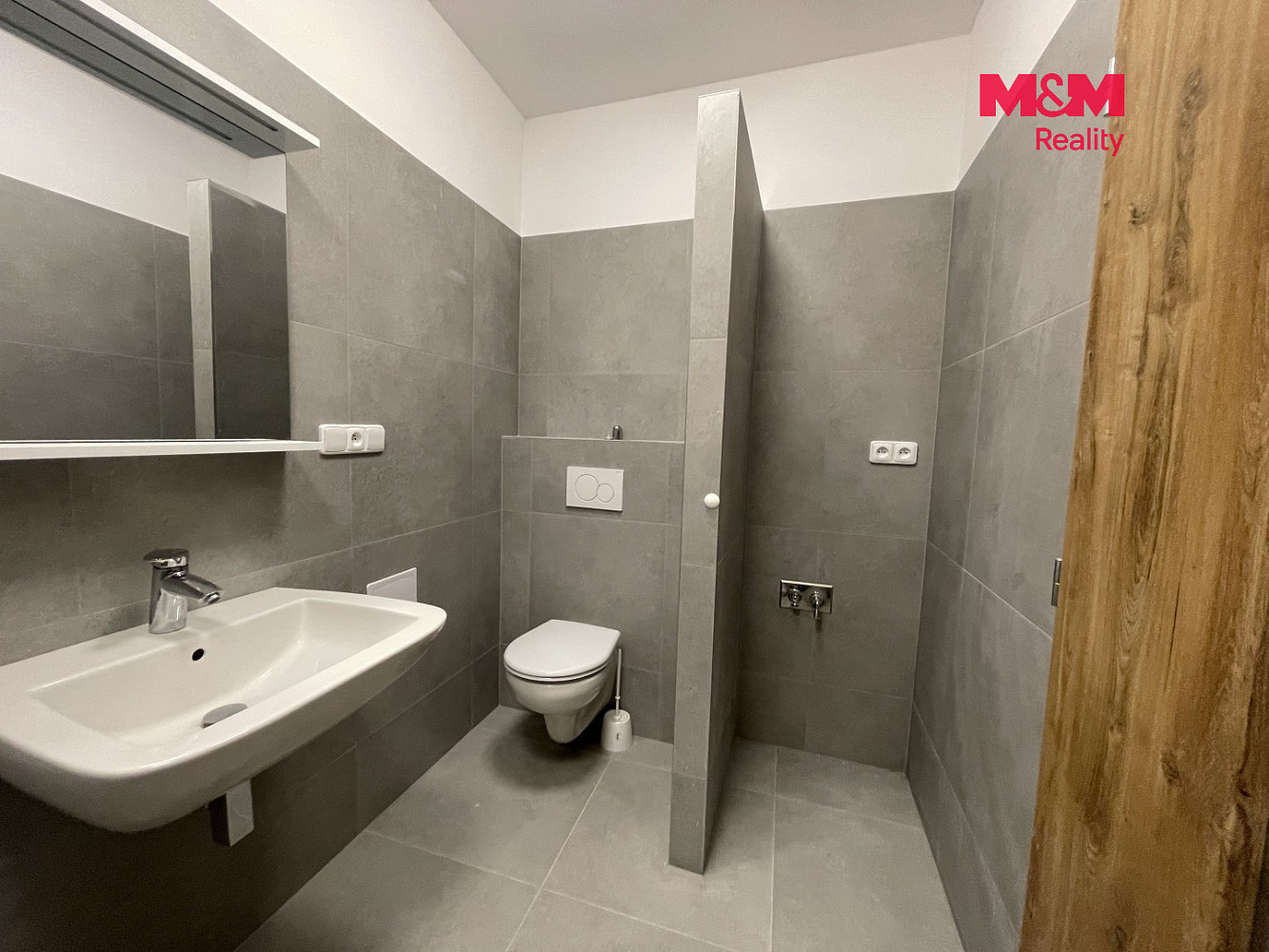 Pronájem kanceláře 74 m² — photo 4