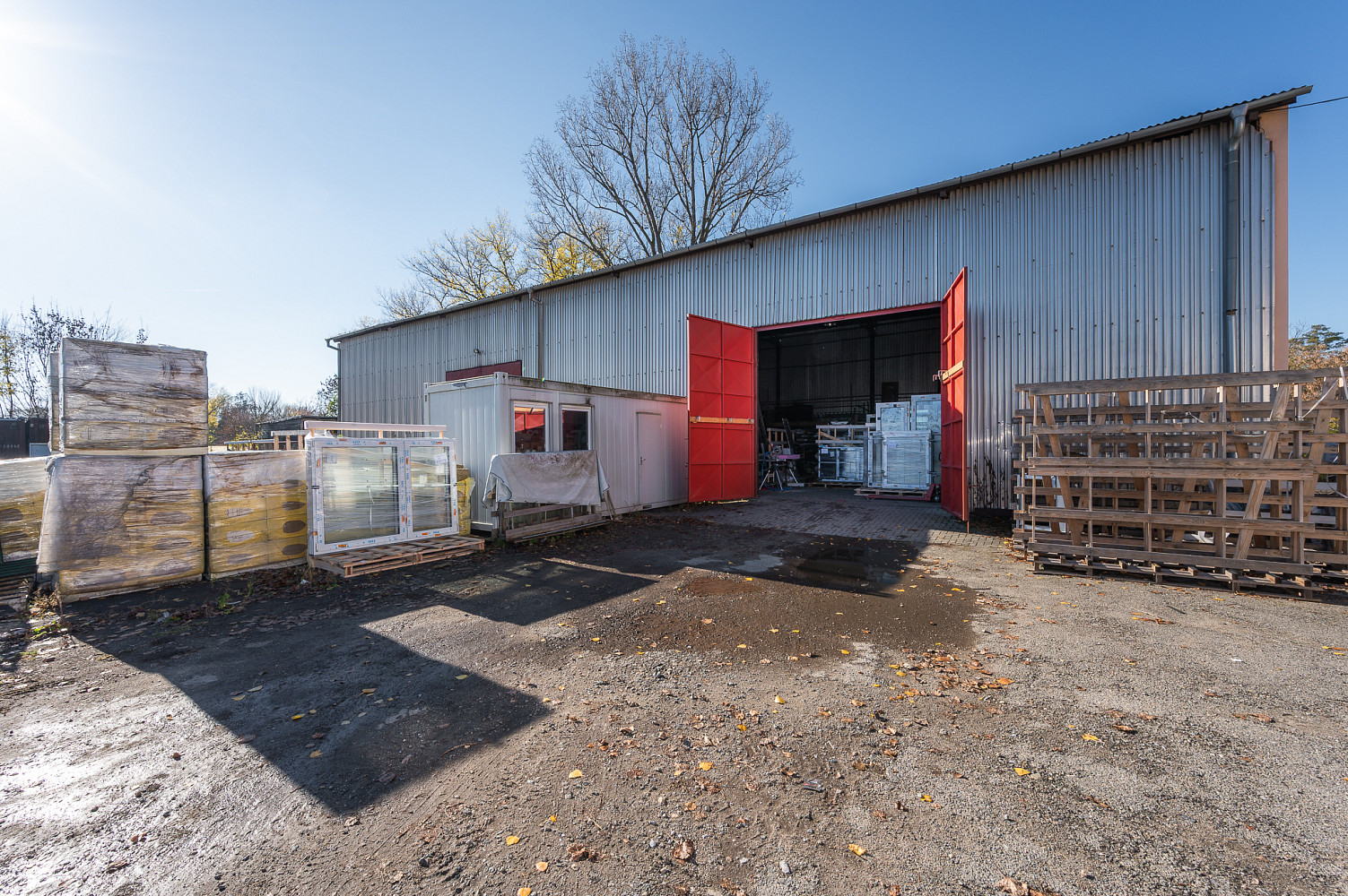 Pronájem skladovacích prostor 250 m²