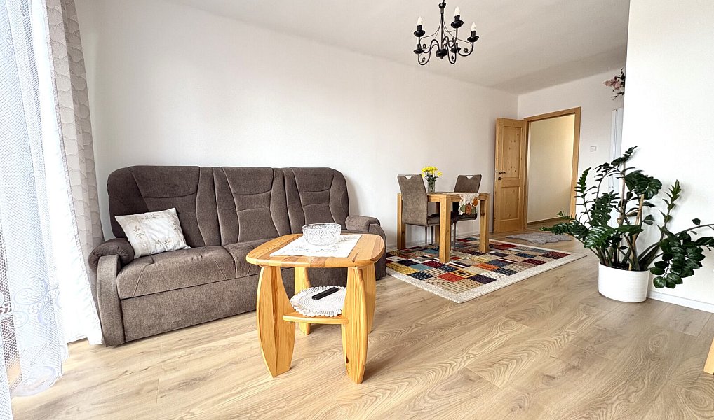 Prodej bytu 2+1 51 m², Volary – náhled fotky 2