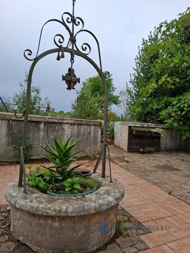 Prodej domu 300 m² s pozemkem 600 m² - Ansicht 5