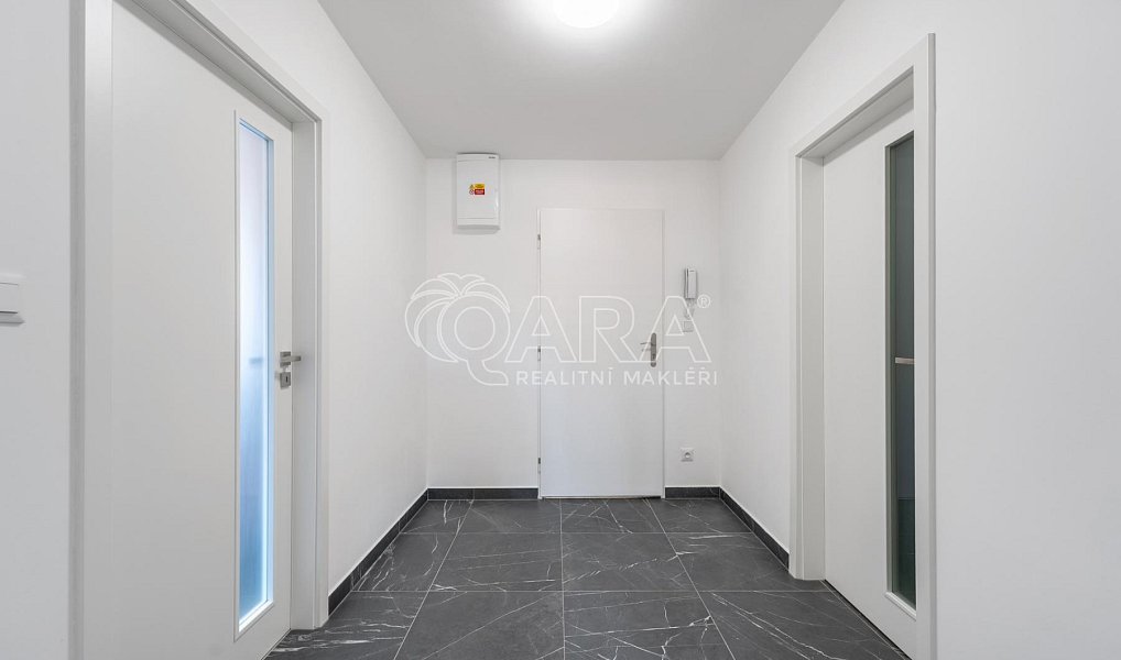 Prodej bytu 2+kk 65 m², Ivančice – náhled fotky 8