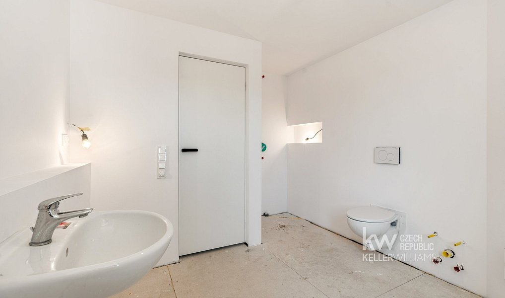 Prodej bytu 4+kk 165 m², Praha – náhled fotky 23