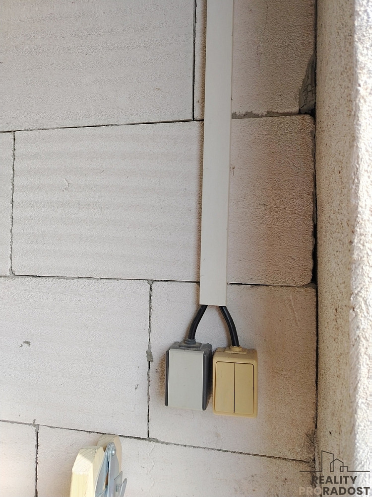 Dlouhodobý pronájem garáže ve znojmě — photo 4