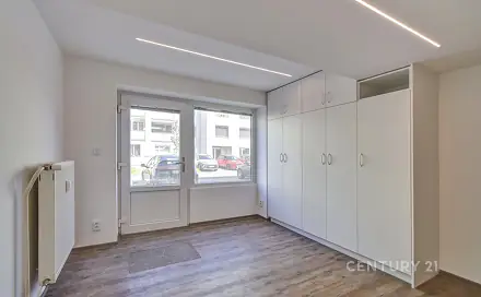 Prodej kanceláře 39 m², Bzenecká, Plzeň - Severní Předměstí