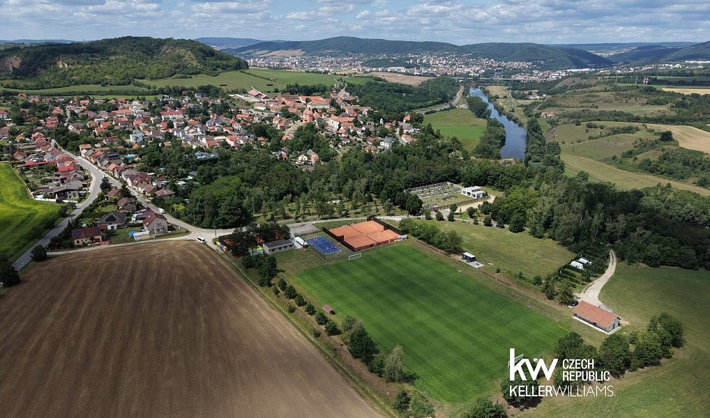 Prodej domu 134 m² s pozemkem 712 m², Tetín – náhled fotky 40