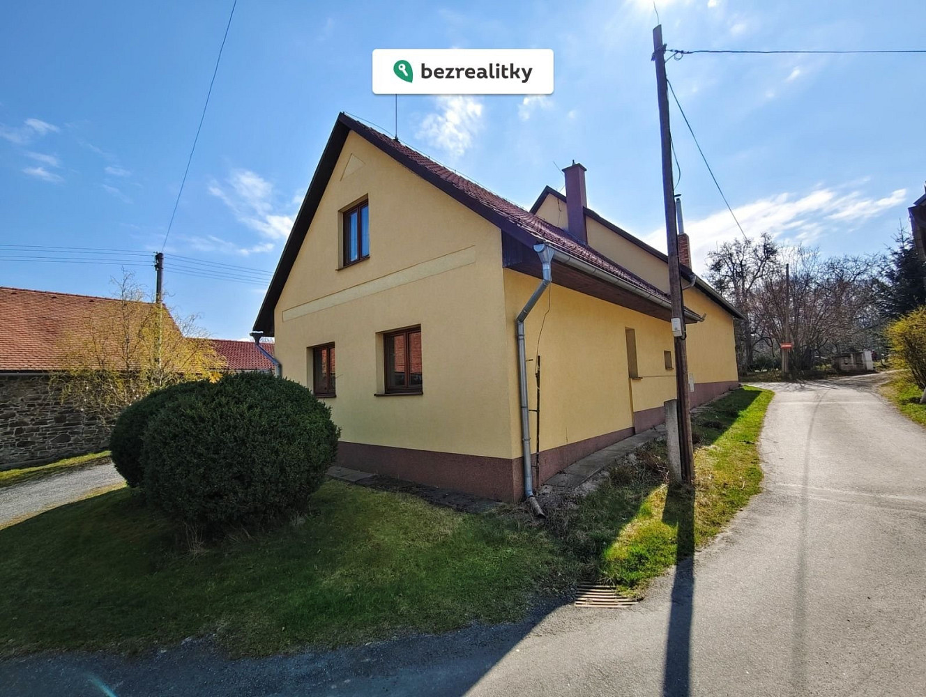 Prodej domu 206 m² s pozemkem 1 450 m²