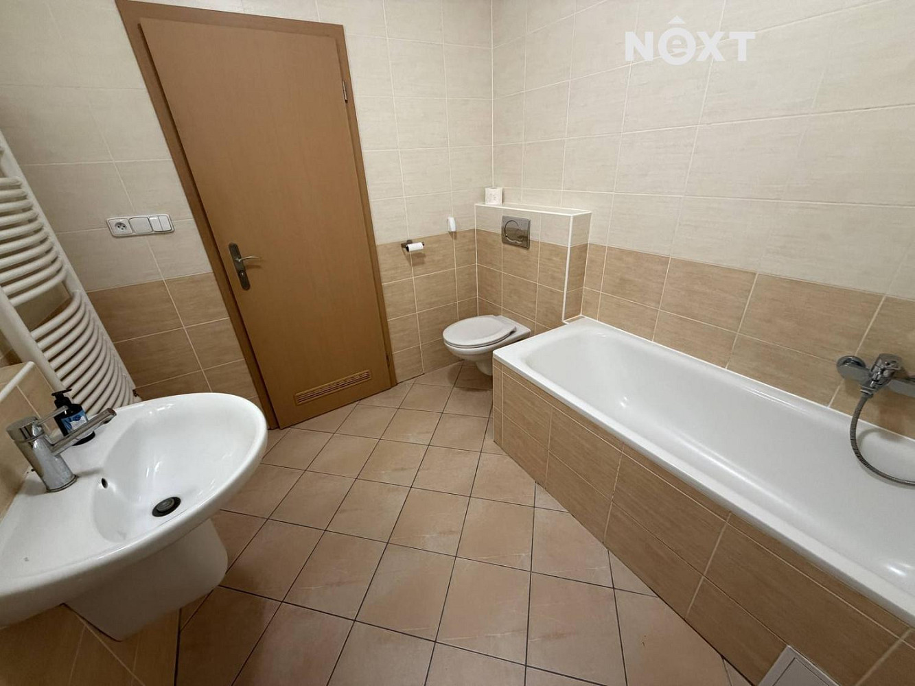 Pronájem bytu 1+kk 36 m² – fotografie 3