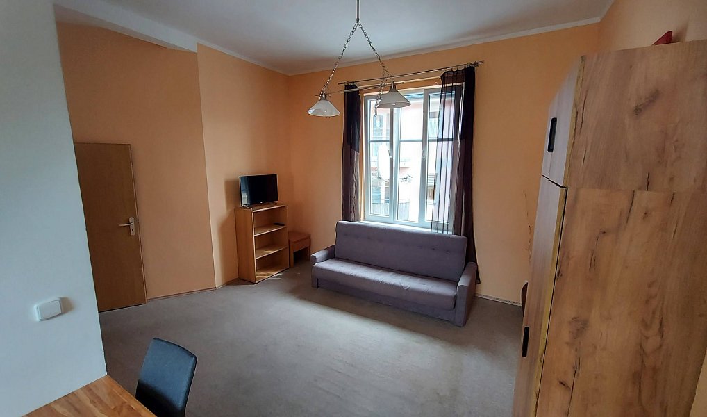 Pronájem bytu 2+kk 60 m², Karlovy Vary – náhled fotky 2